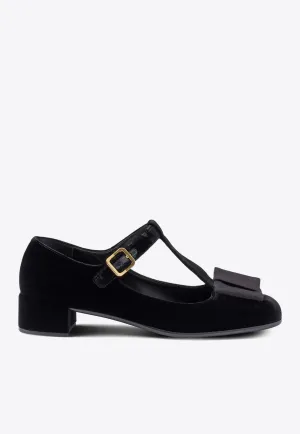 35 Bow Velvet Pumps