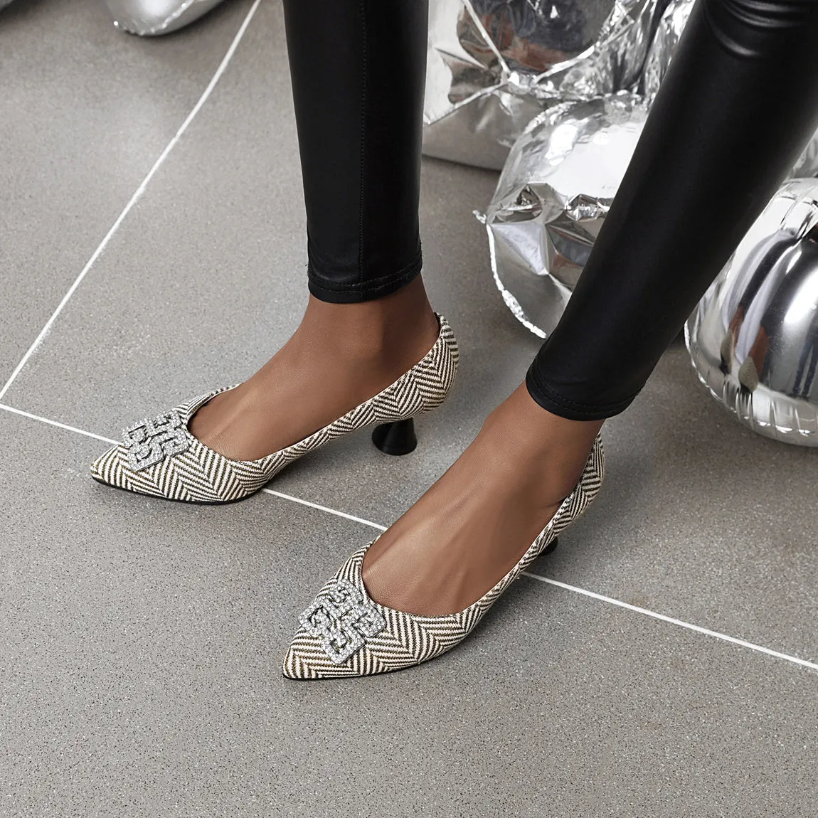 Bigsizeheels Houndstooth drill thick heel casual shoes - Brown