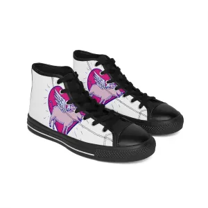 Flying Pink Pig with Heart Women's Classic Sneakers