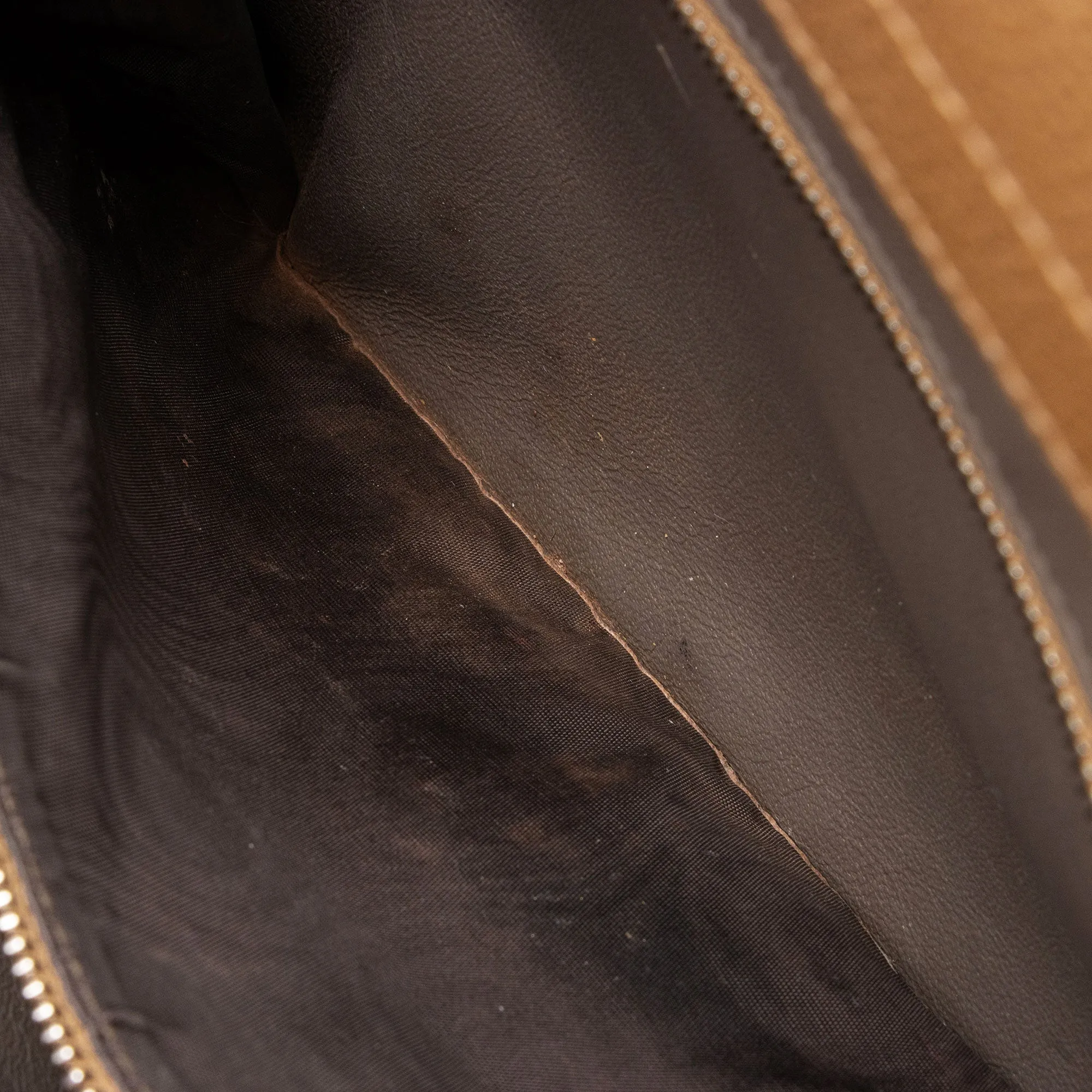 Gucci Calfskin Zumi Medium Tote (SHF-OWqKR6)