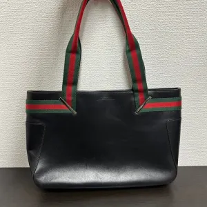 Gucci  V855 Black Leather Shoulder Bag