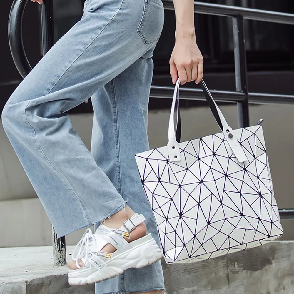New Gold Handbags for Women: Summer Large Tote Bag, Ladies Geometric Messenger Shoulder Bag, Beach Luxury Designer in Silver.