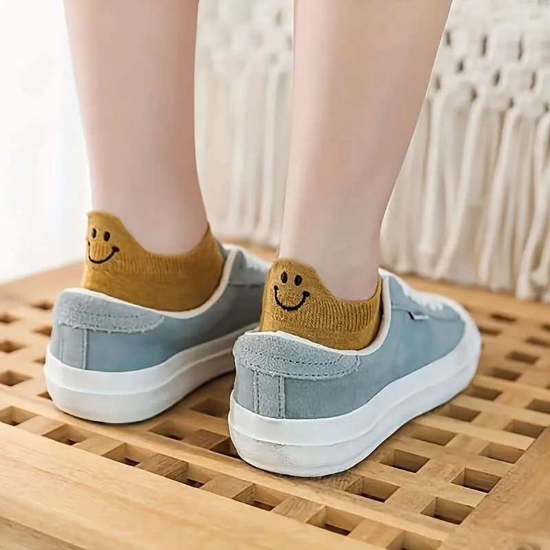 Pack of 10 Pairs Women's Embroidered Ankle Socks – Cute & Comfy