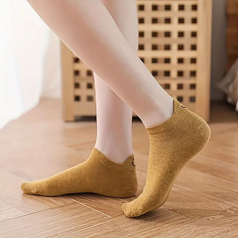 Pack of 10 Pairs Women's Embroidered Ankle Socks – Cute & Comfy