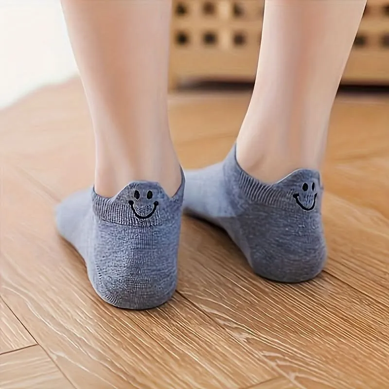 Pack of 10 Pairs Women's Embroidered Ankle Socks – Cute & Comfy