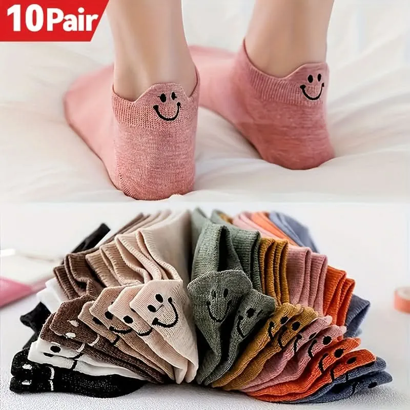 Pack of 10 Pairs Women's Embroidered Ankle Socks – Cute & Comfy
