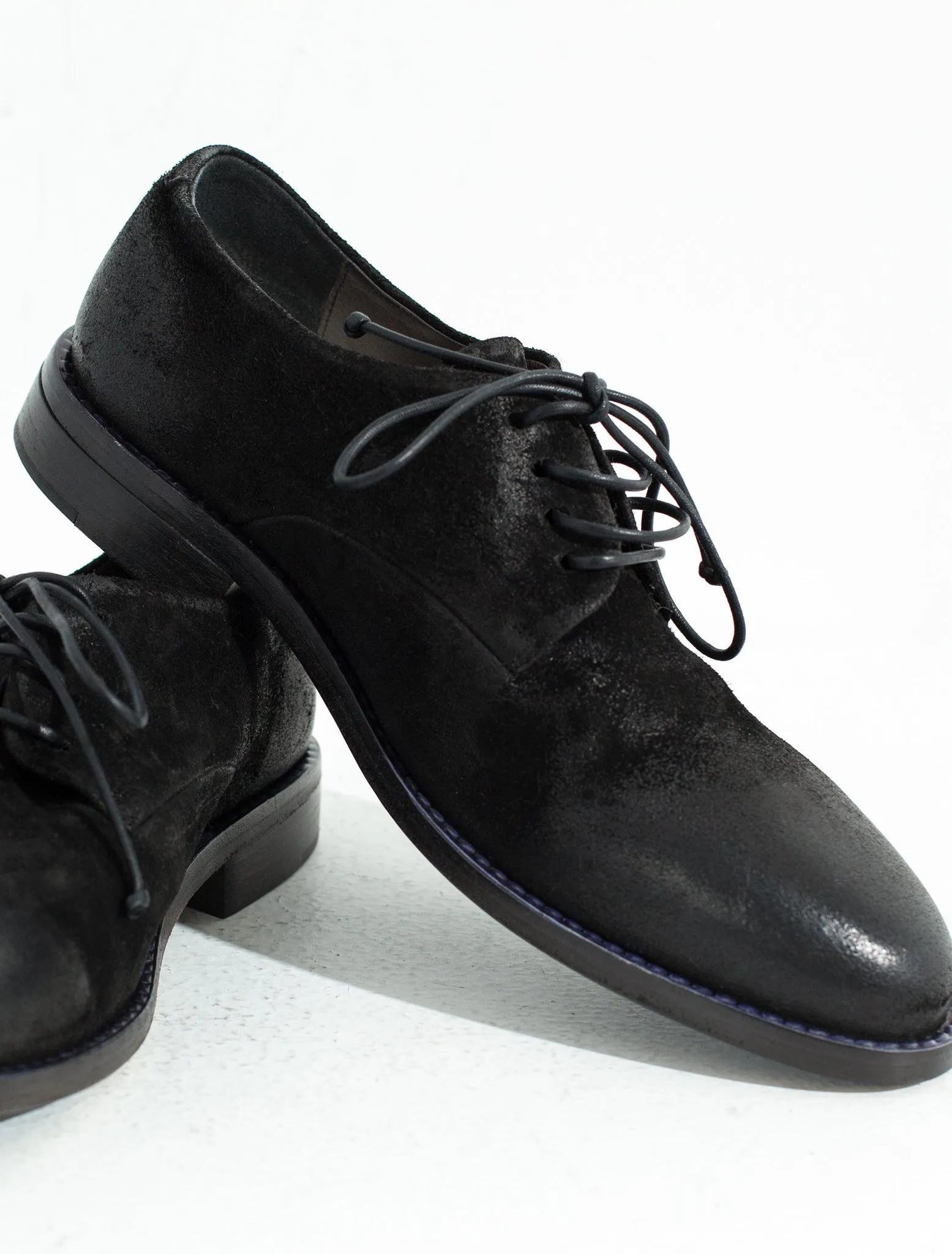 Sassolo Oxford in Black - More Choice
